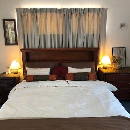 هوت العليا A Cozy Room With It'S Own Privacy المظهر الخارجي الصورة